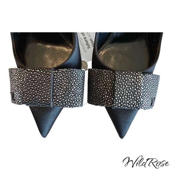 LOUIS VUITTON LIPSTICK PUMPS BLACK SATIN & PEBBLED SILVER LEATHER BOW PUMP 36.5 - Picture 5 of 17